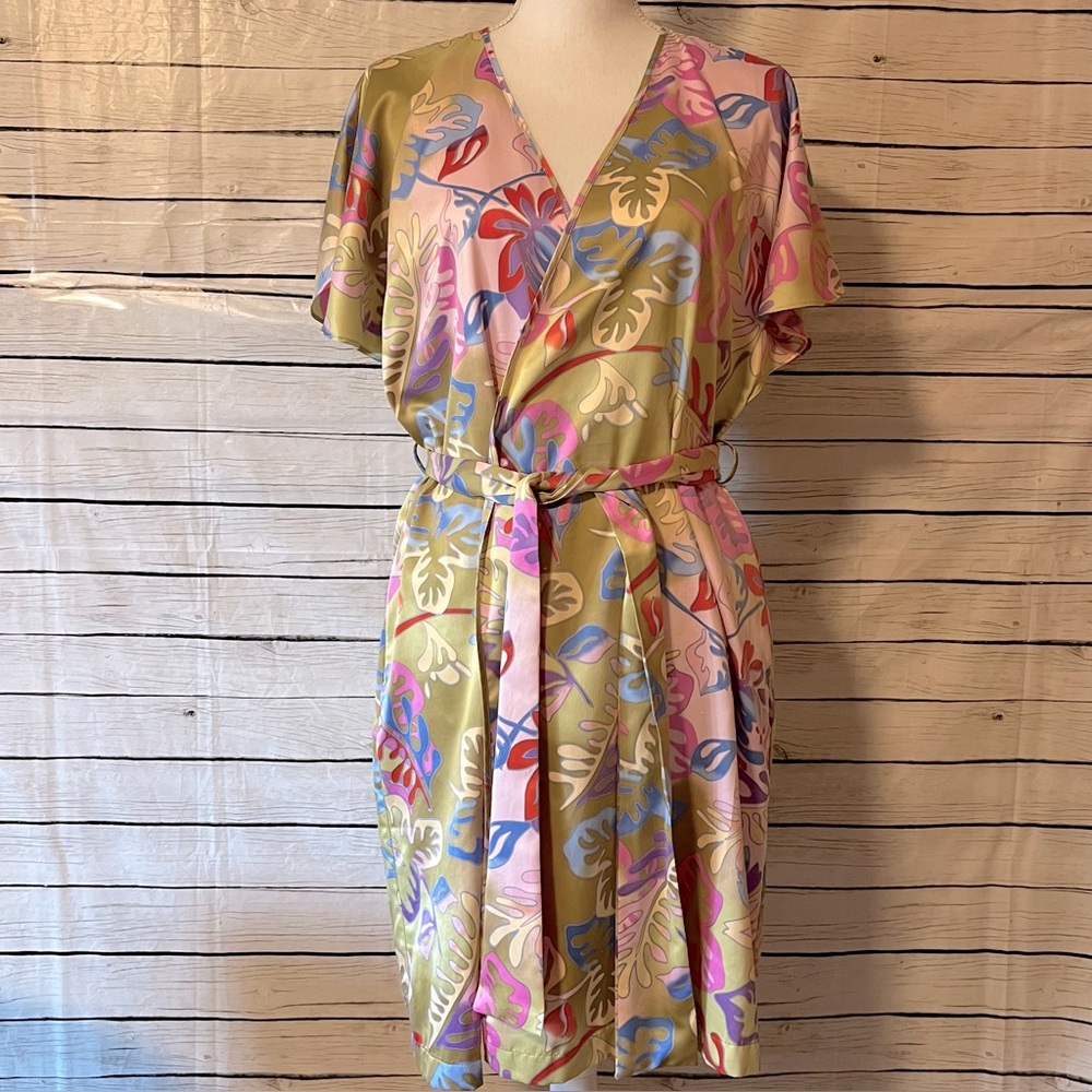 Cruz Natori Floral Short Sleeve Robe Satin Loungewear Green Silky Size Small